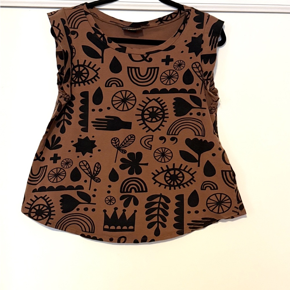 Nooworks XL Brown and Black Graphic Short Sleeve Muscle Top